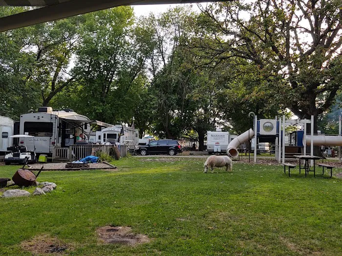 Twin Anchors Camp Ground Picture 4