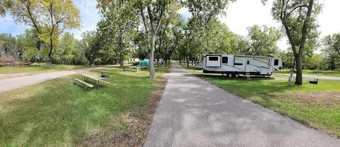 Pilot Knob Campground Picture 16