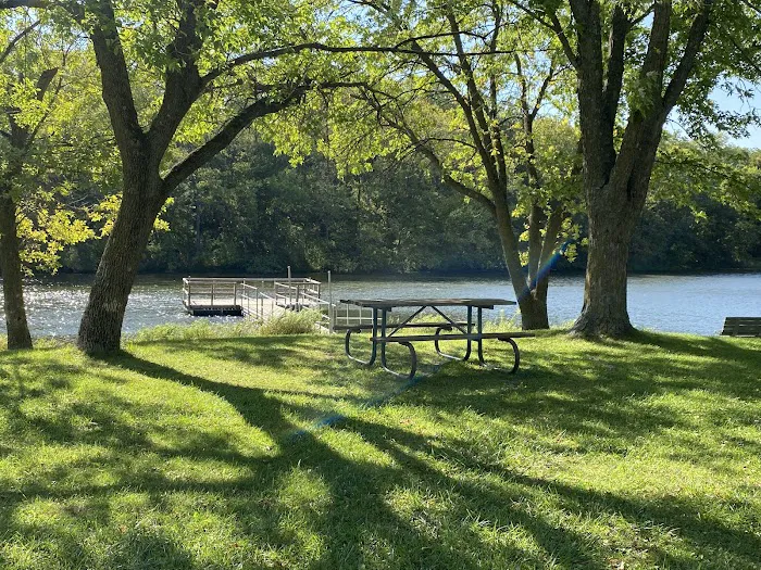 Pilot Knob Campground Picture 14