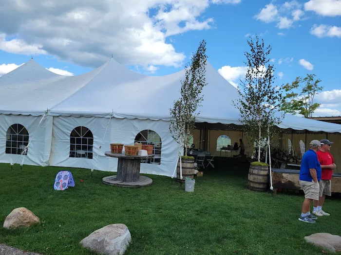 Holly Wood Hill Camping & RV and Crandon Saloon Event Center Picture 3