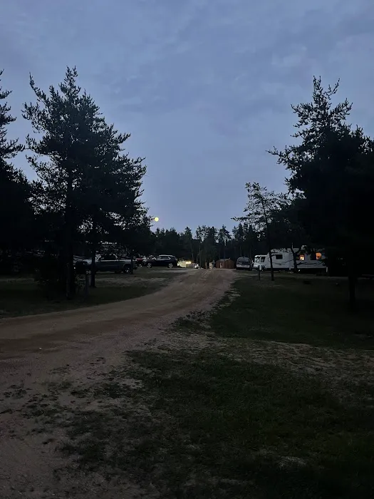 Tomahawk Campground & RV Park Picture 7