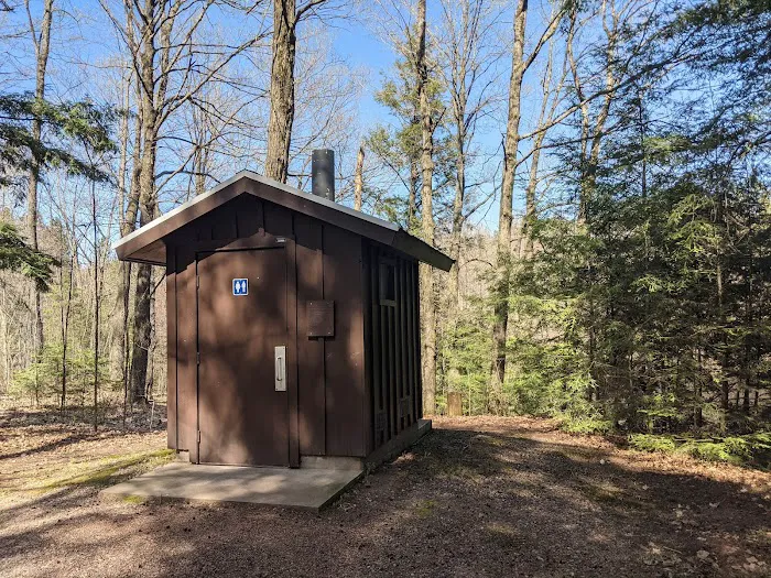 Spearhead Point Campground Picture 8