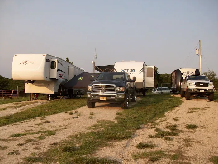 Hermann Horse RV and Camp park Picture 19