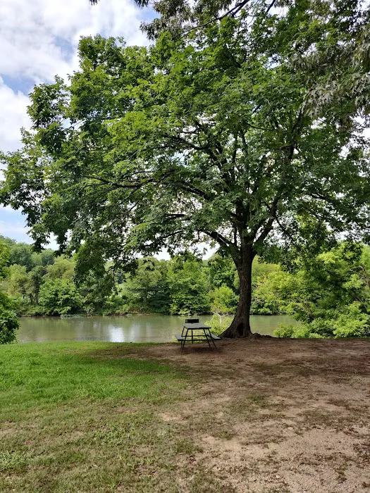 Spring River Oak Campground Picture 7