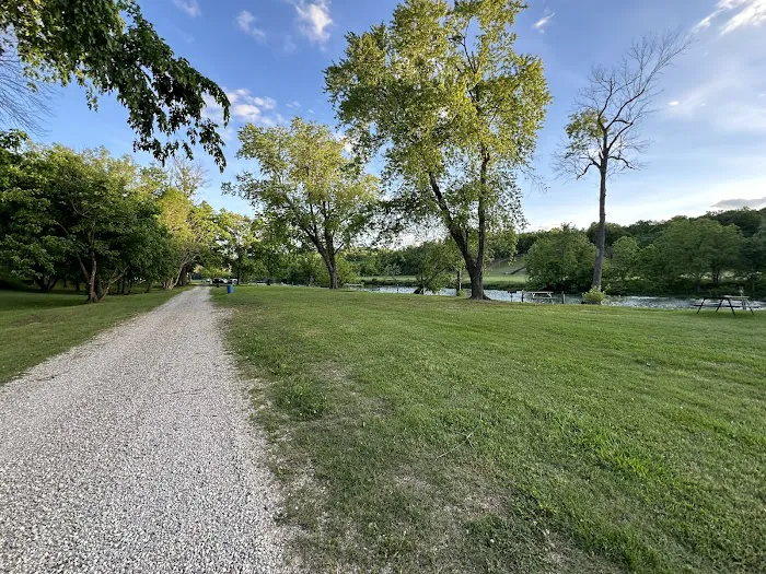 Spring River Oak Campground Picture 2