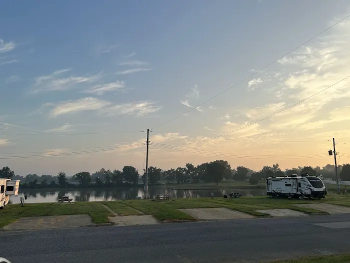 Cook’s Lake RV Parking Picture 9