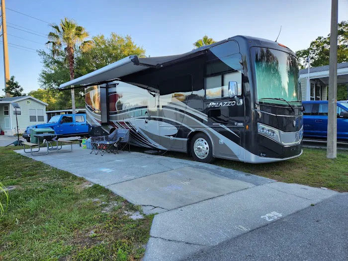 Forest Lake Village Picture 9