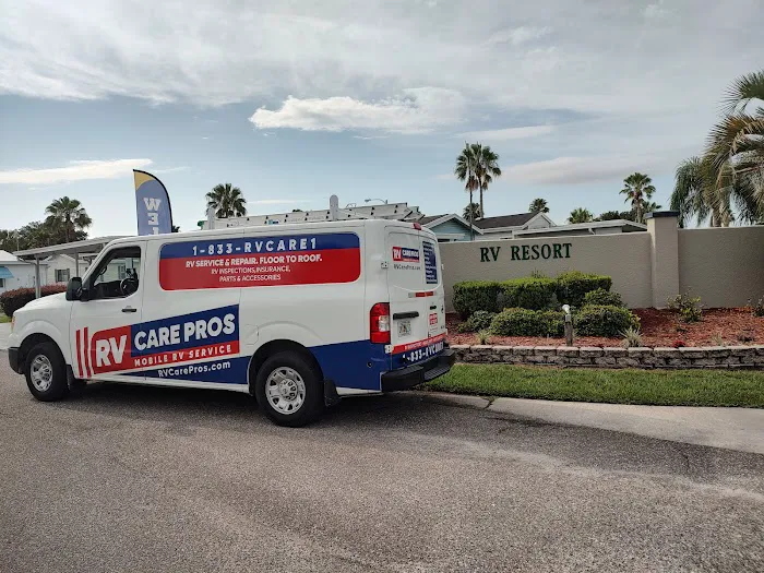 Forest Lake Village Picture 8