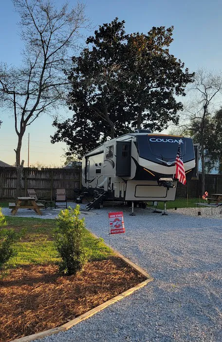 Grater RV Hideaway Cove Picture 5