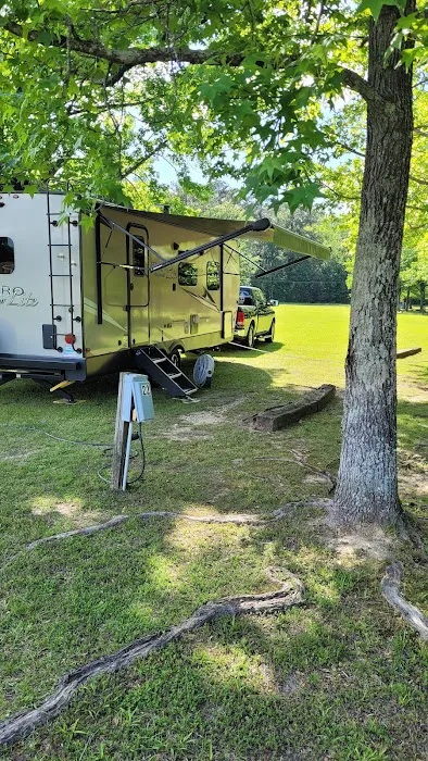 Lake Tom Bailey Picture 7