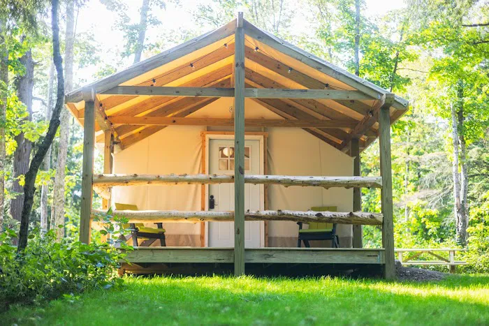 Raging River Resort Picture 1