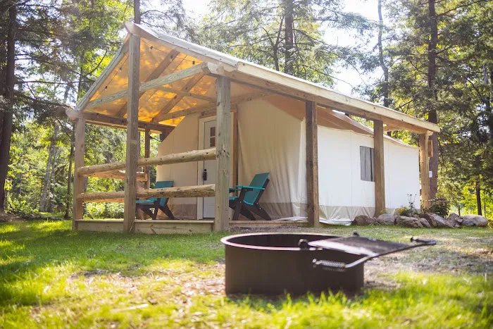 Raging River Resort Picture 2