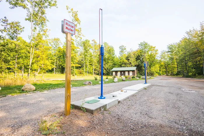 Raging River Resort Picture 5