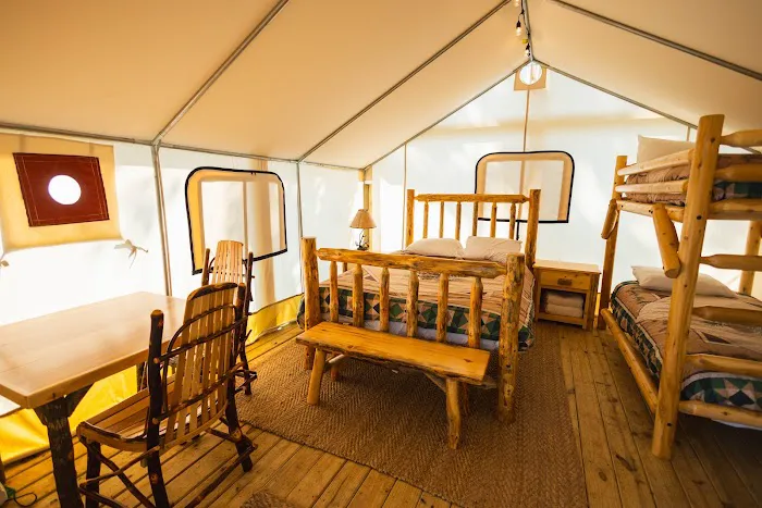 Raging River Resort Picture 4