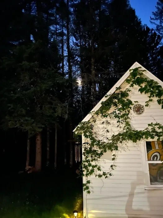 Camp Pine Manor Picture 6