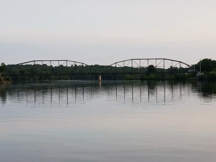 Crosby's On The Chippewa Picture 7