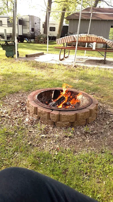 Crosby's On The Chippewa Picture 6