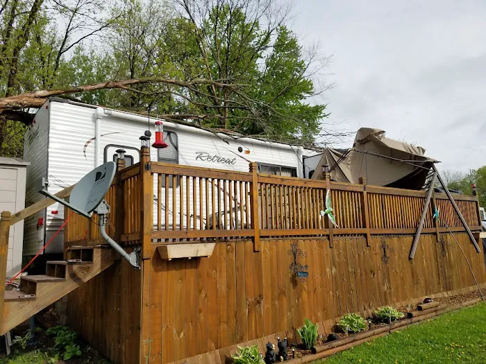 R & R Bar & Campground Picture 5