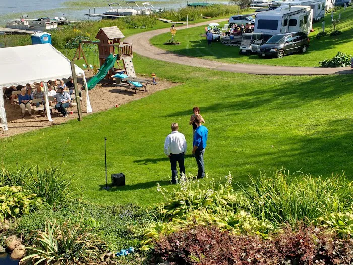 R & R Bar & Campground Picture 7