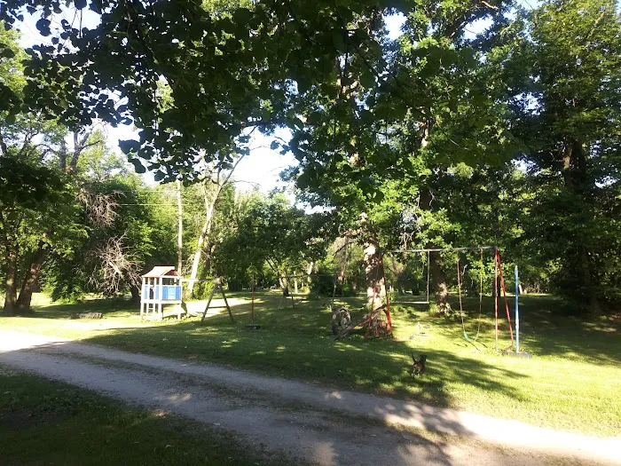 Wild Oak Campground Picture 3