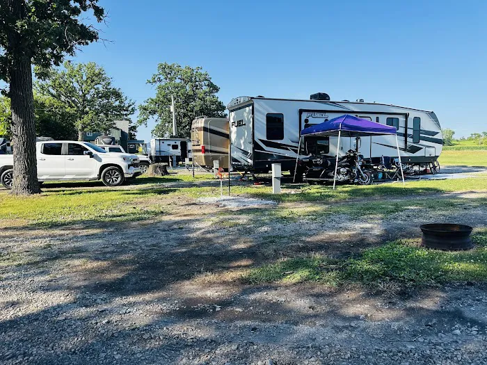 Wild Oak Campground Picture 2