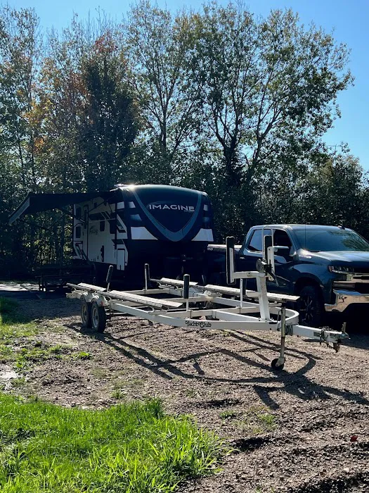 Elsen's Landing LLC Seasonal Camping Picture 4