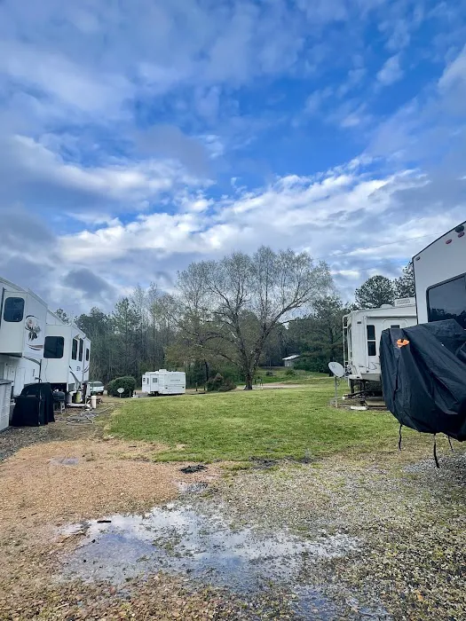 Sunrise Retreat RV Resort Picture 2