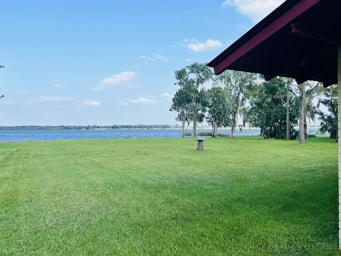 Lennox Pointe Picture 4