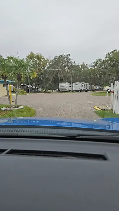 Paradise Island RV Park Picture 9