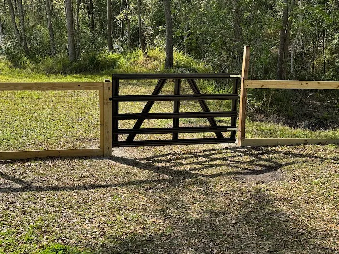 Myrtle Oaks Campground Picture 7