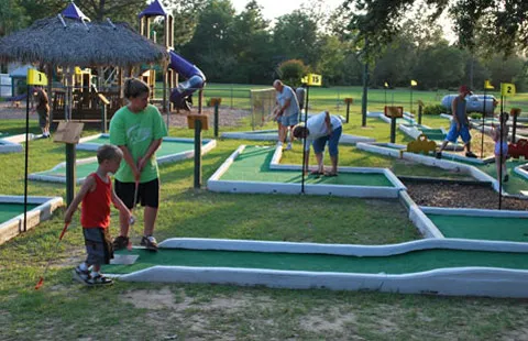 Milton / Gulf Pines KOA Holiday Picture 8