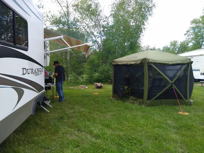 Summer Breeze Campground Picture 8