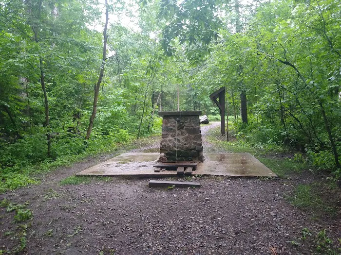 Chipmunk Rapids Campground Picture 8