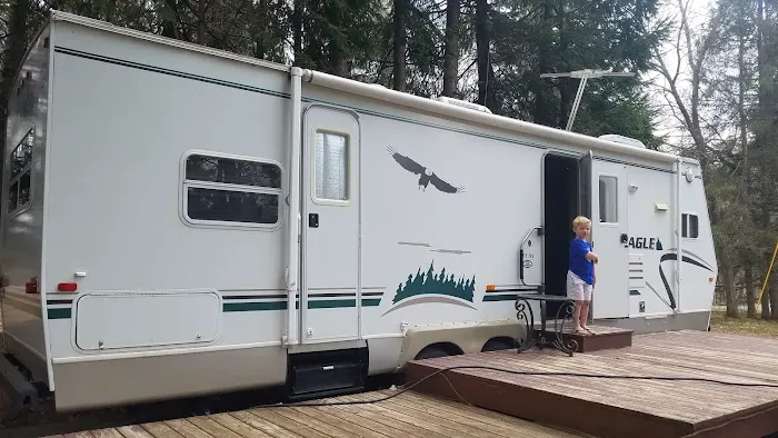 Paul and Julies Ten Mile Resort Picture 4