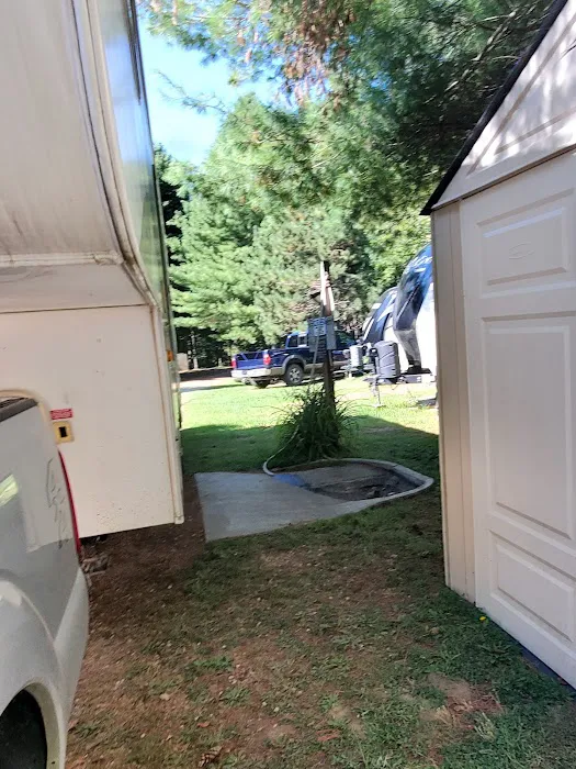 Ma's Irvington Campground and Rentals LLC Picture 10