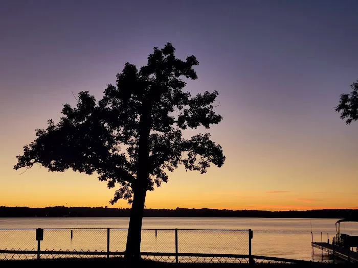 Roberds Lake Resort & Campgrounds Picture 3