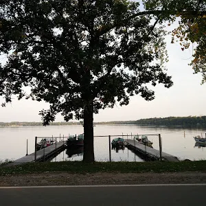 Roberds Lake Resort & Campgrounds Picture 7