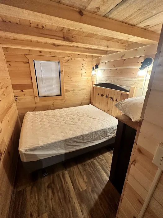 Chain O' Lakes Camping Resort Picture 4