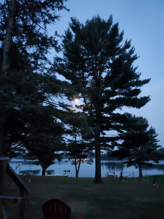 Mercer Lake Resort Cabin #6 Picture 2