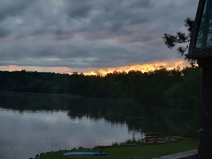 Lakeview Cabins & Campground Picture 1