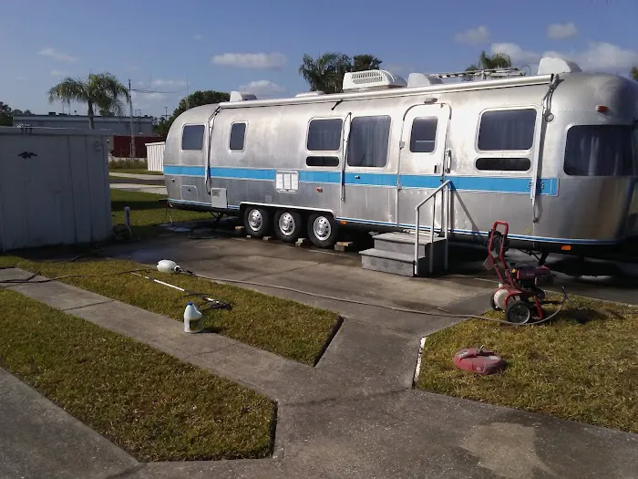 LYH Airstream Picture 7