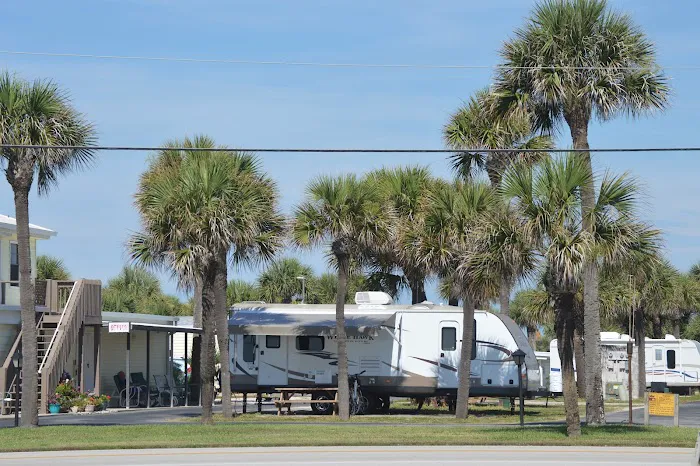 Melbourne Beach Mobile Park Picture 3