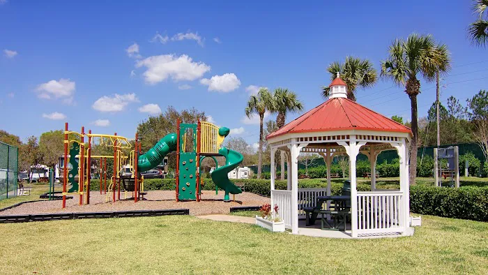 Lazydays RV Resort Picture 16