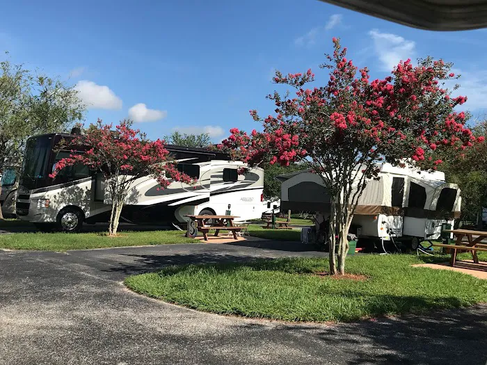 Lazydays RV Resort Picture 13