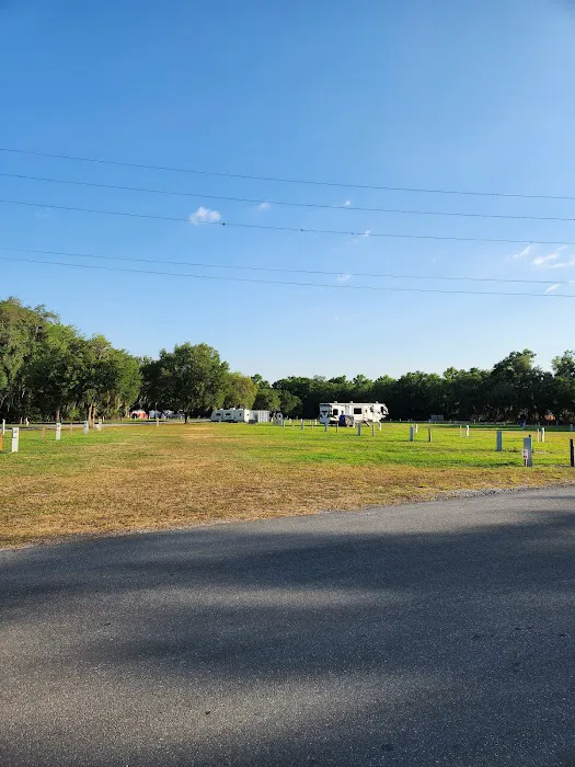 SUN 'n FUN Campground Picture 9