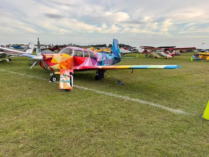 Sun 'n Fun Vintage Camping Picture 8