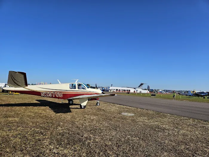 Sun 'n Fun Vintage Camping Picture 3