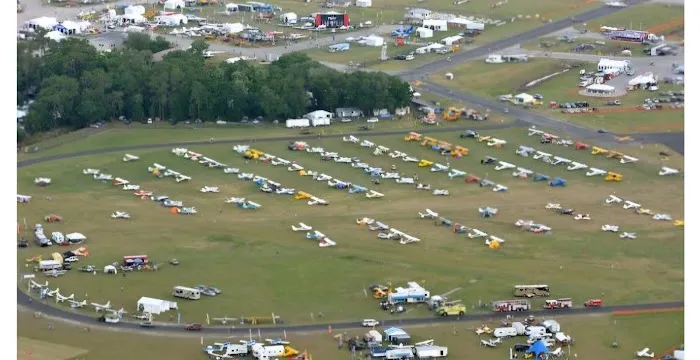 Sun 'n Fun Vintage Camping Picture 2