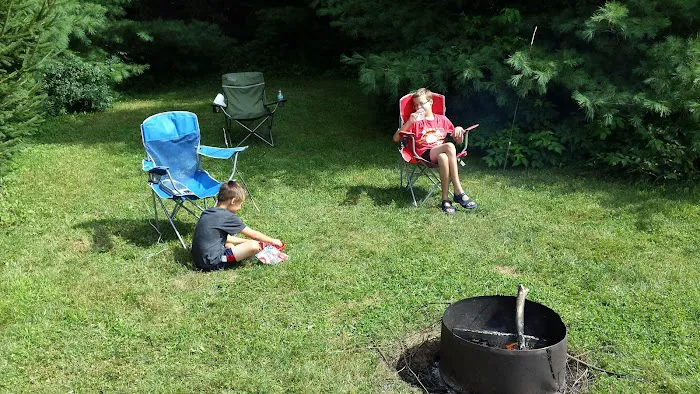 Buck 'n Beam's Social House & Campground Picture 6