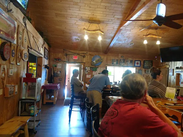 Buck 'n Beam's Social House & Campground Picture 5